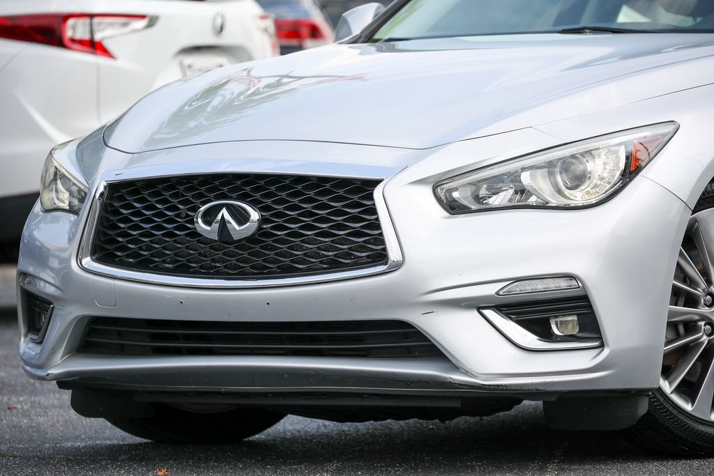 Used 2018 INFINITI Q50 Luxe w/ Essential Package (3.0T Luxe) AWD/4WD image 16