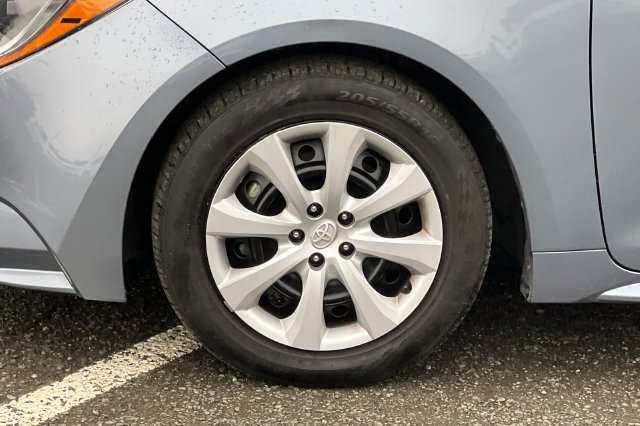 Used 2024 Toyota Corolla LE FWD image 33