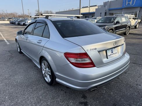 Used 2010 Mercedes-Benz C 300 Sedan image 14