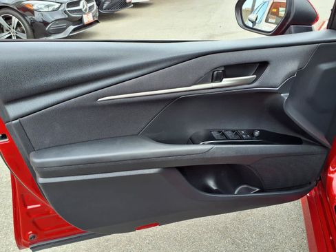 Used 2025 Toyota Camry LE FWD image 14