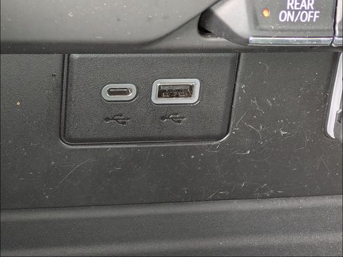 Used 2023 Chevrolet Tahoe LS RWD image 26