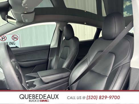 Used 2021 Tesla Model Y Long Range image 12