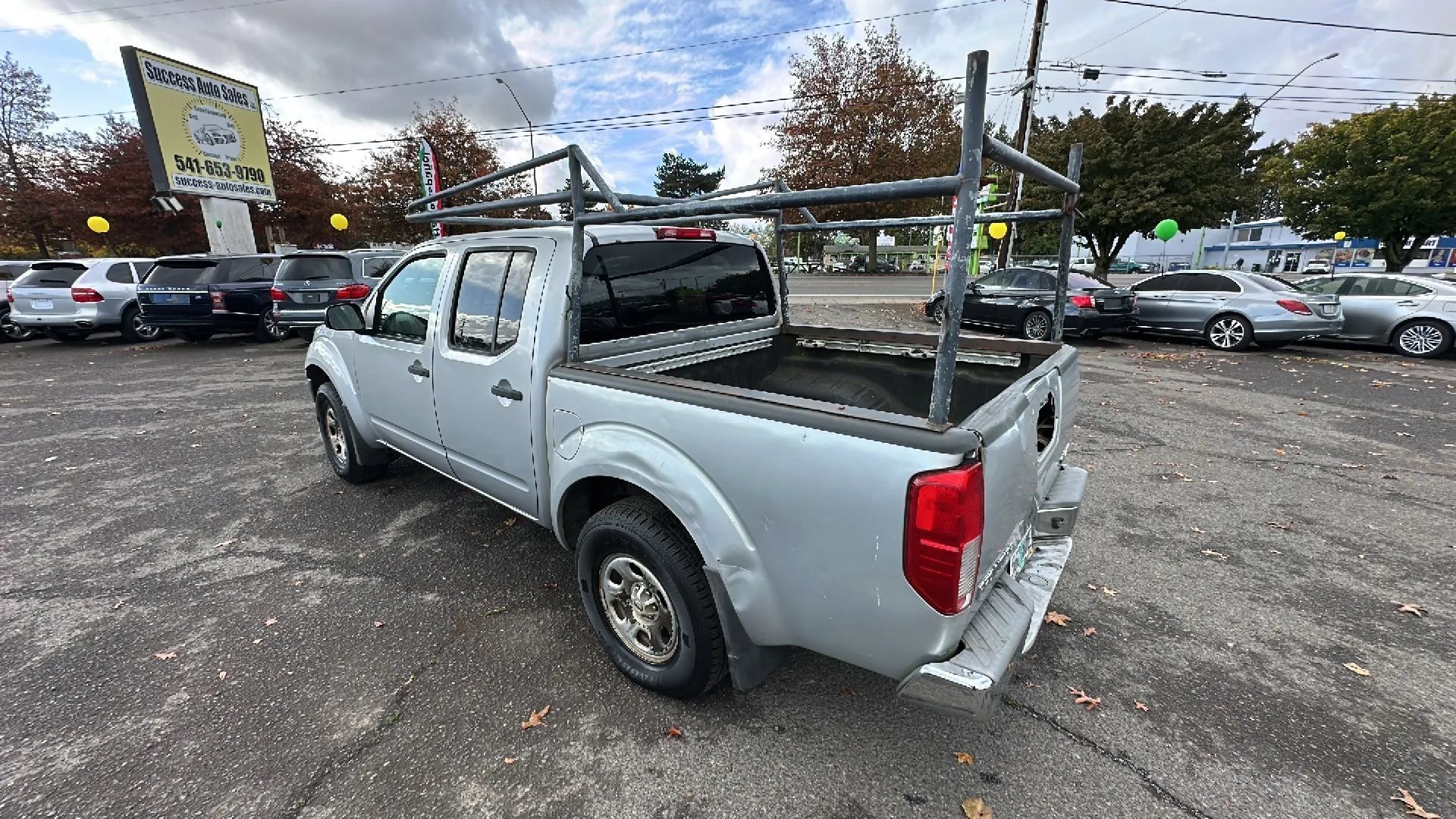 Used 2008 Nissan Frontier SE w/ Tow Hitch Pkg AWD/4WD image 6