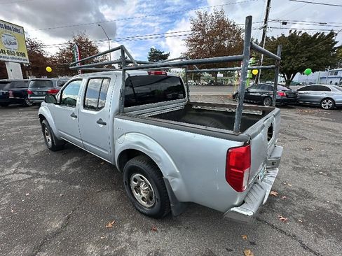 Used 2008 Nissan Frontier SE w/ Tow Hitch Pkg AWD/4WD image 6