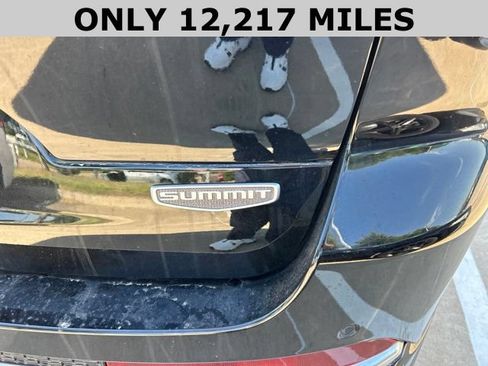 Used 2025 Jeep Grand Cherokee L Summit AWD/4WD image 4