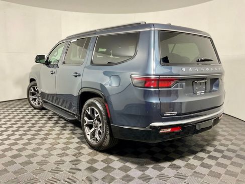 Used 2023 Jeep Wagoneer Series III w/ Preferred Equipment Group image 12