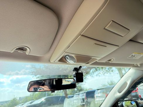 Used 2012 Dodge Grand Caravan SE FWD image 28