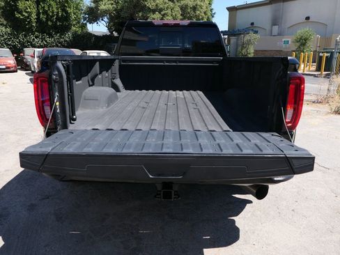 Used 2021 GMC Sierra 3500 Denali w/ Denali Ultimate Package image 7