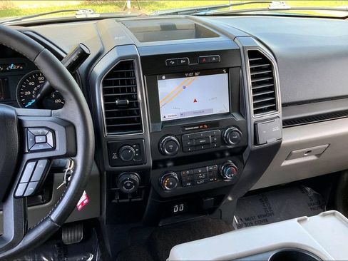 Used 2019 Ford F150 XLT w/ Equipment Group 302A Luxury AWD/4WD image 6
