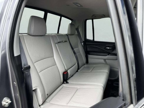 Used 2018 Honda Ridgeline RTL-E image 44