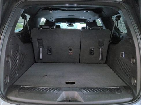 Used 2023 Chevrolet Suburban LT AWD/4WD image 12