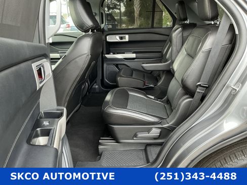 Used 2022 Ford Explorer Limited image 14
