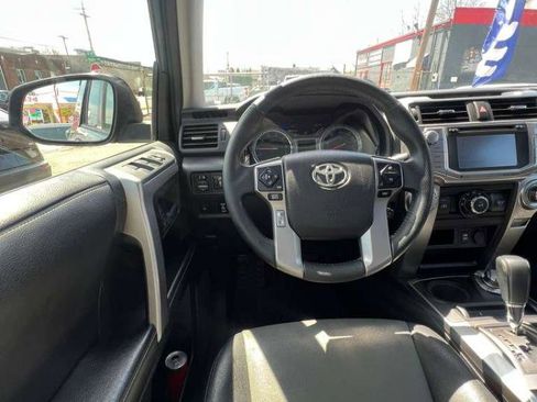 Used 2016 Toyota 4Runner SR5 Premium image 18