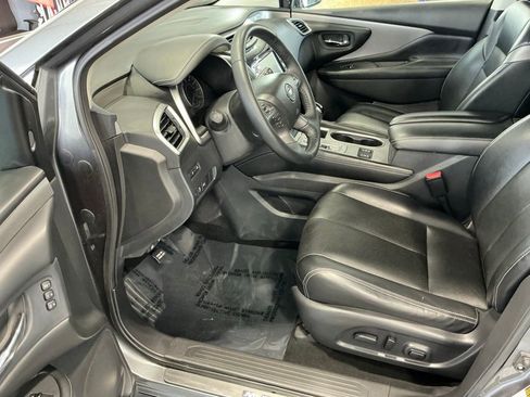 Used 2019 Nissan Murano SL image 3