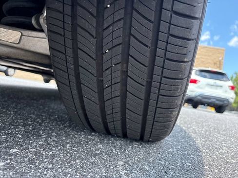 Used 2015 Ford Fusion SE w/ Equipment Group 202A FWD image 17