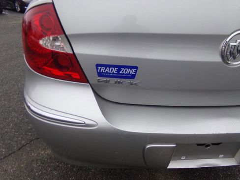 Used 2008 Buick LaCrosse CX image 8