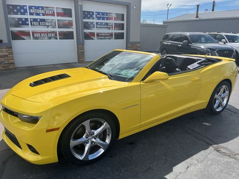 Used 2015 Chevrolet Camaro SS w/ RS Package RWD image 10