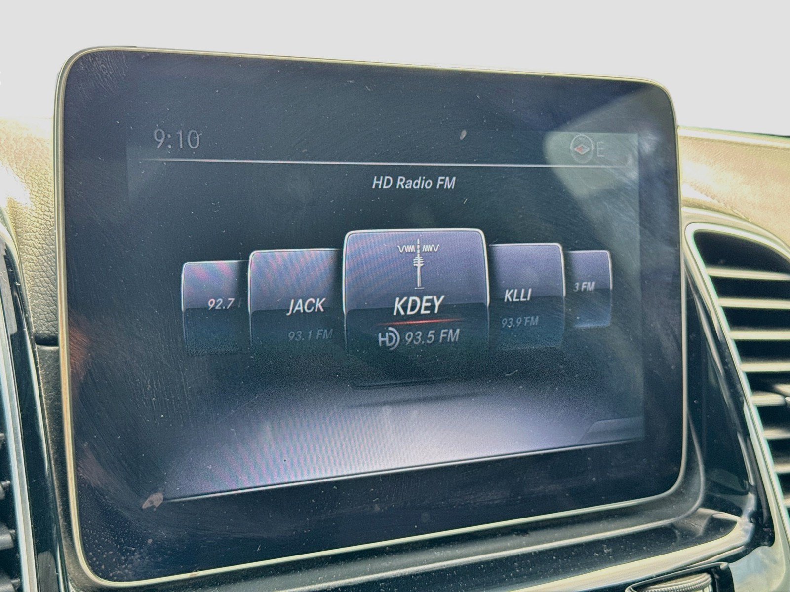 Used 2019 Mercedes-Benz GLS 450 4MATIC image 11