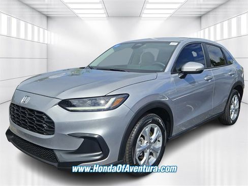 Certified 2023 Honda HR-V LX image 4