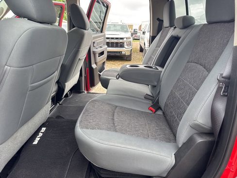 Used 2015 RAM 1500 Big Horn w/ Remote Start & Security Group image 22