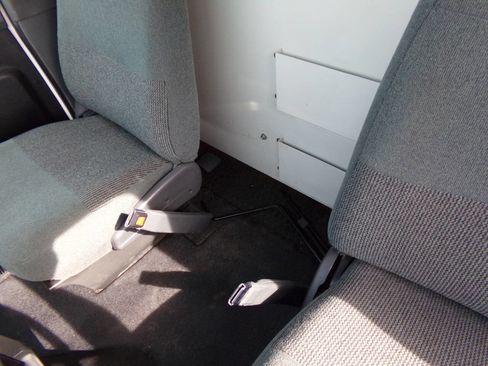 Used 1995 Ford E-250 and Econoline 250 Super image 14