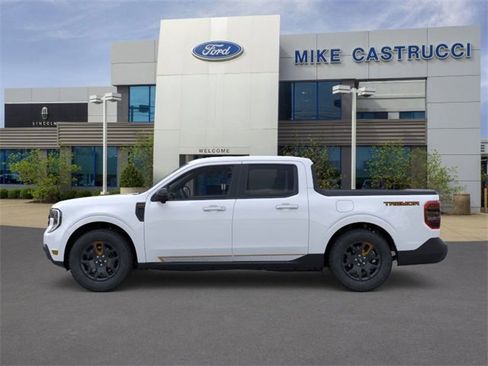 New 2025 Ford Maverick Tremor image 3