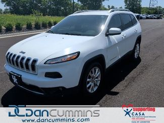 Used 2017 Jeep Cherokee Limited FWD video 1