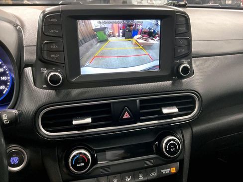 Used 2018 Hyundai Kona Limited AWD/4WD image 27