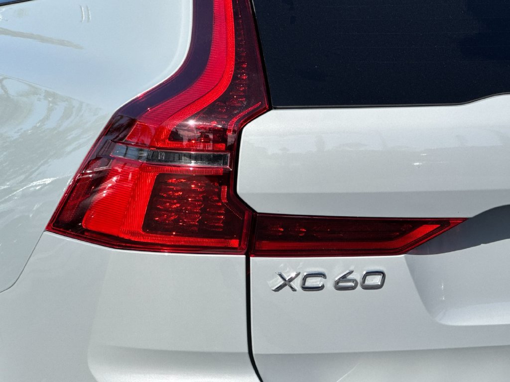 Certified 2026 Volvo XC60 B5 Plus AWD/4WD image 26