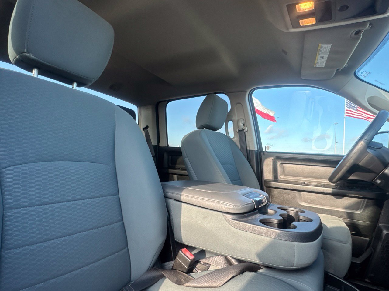 Used 2019 RAM 1500 Express w/ Express Value Package AWD/4WD image 38
