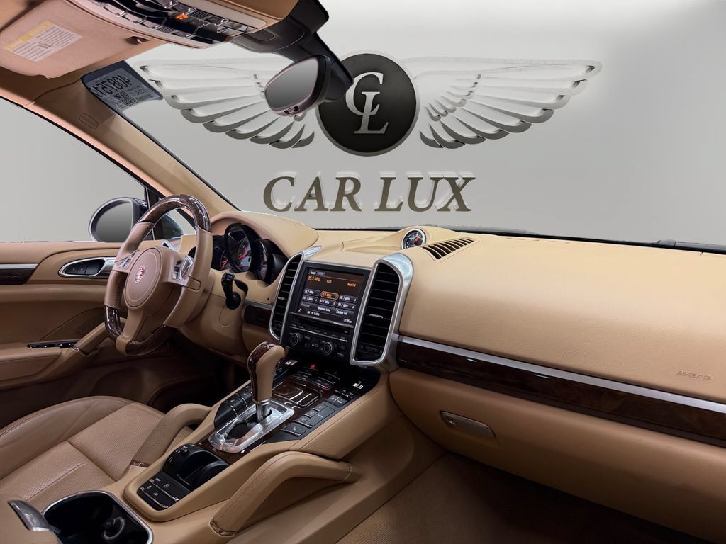 Used 2013 Porsche Cayenne S AWD/4WD image 17