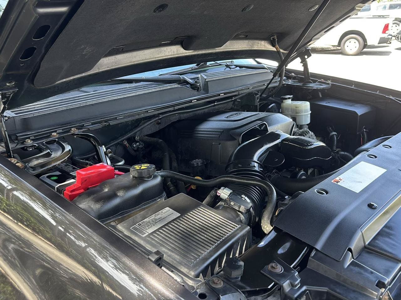 Used 2011 Chevrolet Avalanche LTZ AWD/4WD image 37
