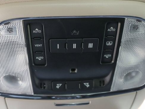 Used 2022 Chrysler 300 Touring L w/ Popular Equipment Group image 29