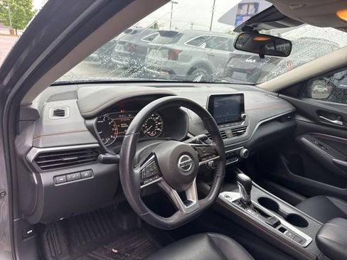 Used 2020 Nissan Altima 2.5 SR w/ Premium Package AWD/4WD image 11