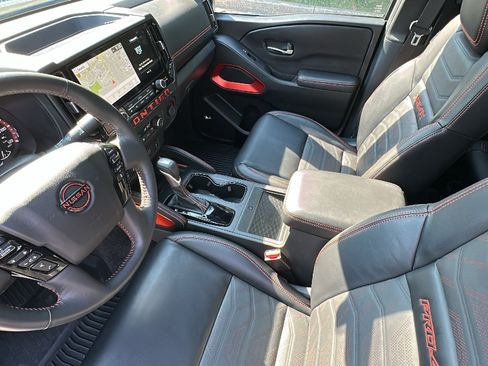 Certified 2025 Nissan Frontier PRO-4X w/ Pro Premium Package AWD/4WD image 23