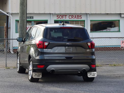 Used 2019 Ford Escape SE AWD/4WD image 6
