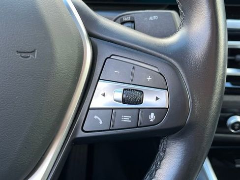 Used 2024 BMW i4 eDrive40 image 11