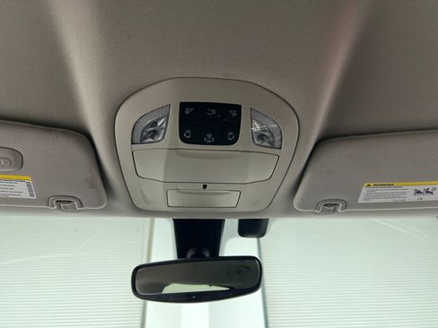 Used 2020 Chrysler Pacifica Touring-L image 68