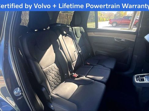Used 2025 Volvo XC90 B6 Plus image 35