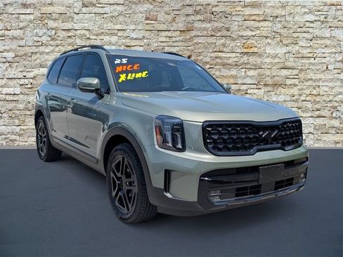 Used 2025 Kia Telluride SX Prestige X-Line AWD/4WD image 2