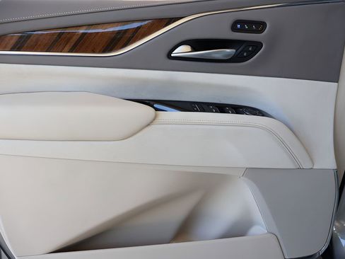 Certified 2023 Cadillac Escalade Premium Luxury Platinum RWD image 9