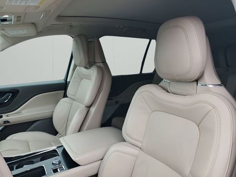 Used 2023 Lincoln Aviator Reserve w/ Equipment Group 201A image 31