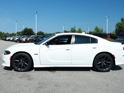 Used 2023 Dodge Charger R/T w/ Blacktop Package RWD image 9