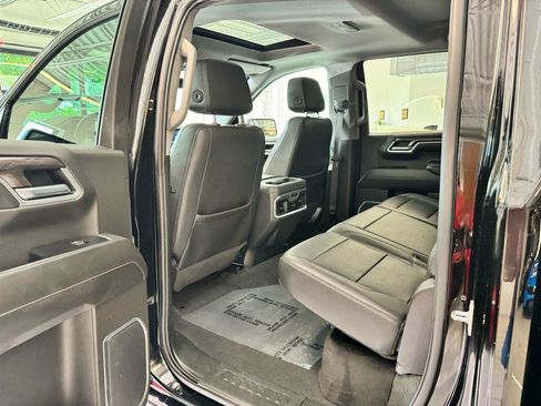 Used 2022 Chevrolet Silverado 1500 LTZ w/ LTZ Premium Package AWD/4WD image 21