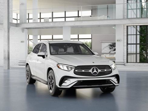 New 2025 Mercedes-Benz GLC 350e 4MATIC image 9