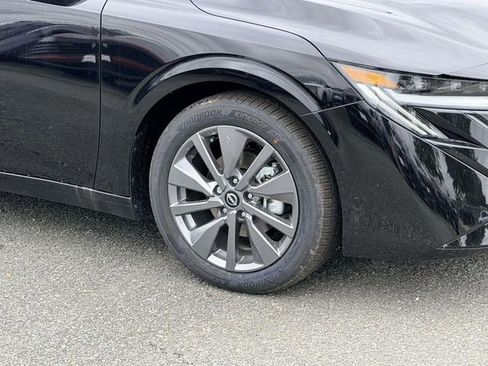 New 2026 Nissan Sentra SV FWD image 7