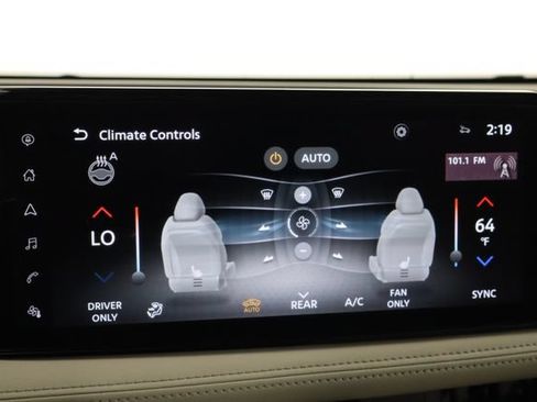 Used 2023 Nissan Ariya FWD image 31