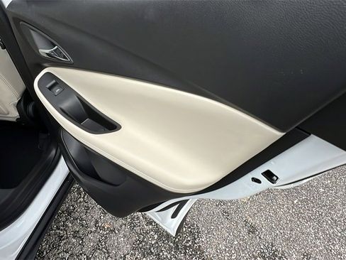 Certified 2023 Buick Encore GX Select image 17