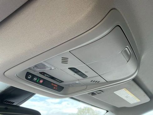 Used 2021 GMC Acadia SLT w/ Preferred Package AWD/4WD image 30