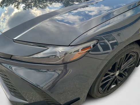 Used 2025 Toyota Camry SE FWD image 24